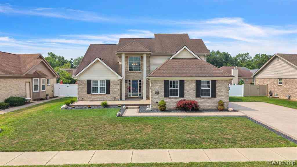 Homes For Sale - 20104 Candace Drive <br/> Wayne County, Rockwood, MI 48173