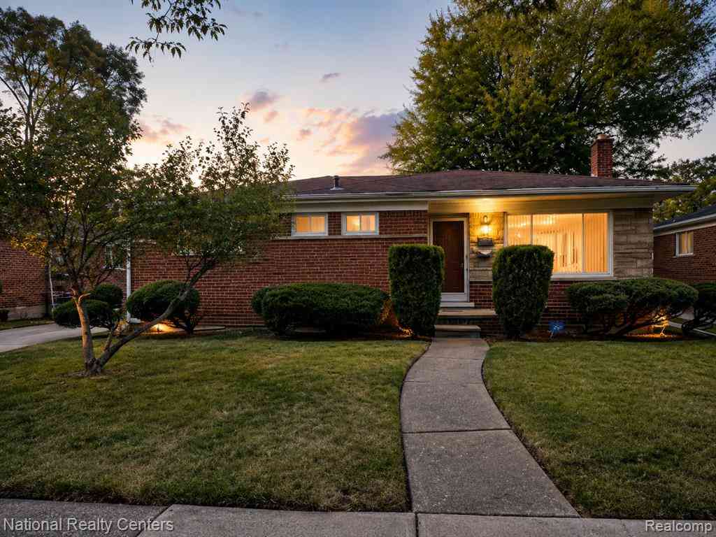 Homes For Sale - 23560 Church Street <br/> Oak Park, MI 48237