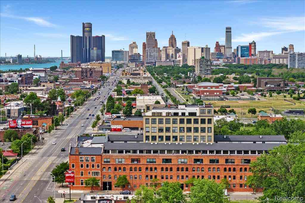 Condo For Sale - 6533 E Jefferson Avenue  #703<br/> Detroit, MI 48207