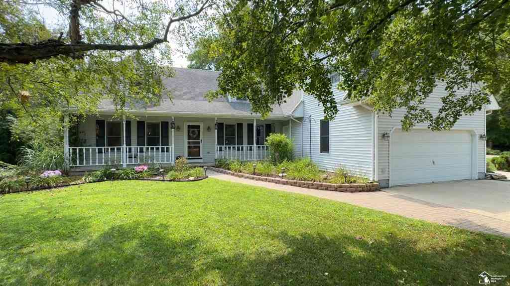 Homes For Sale - 8525 Summerfield Road <br/> Monroe County, Lambertville, MI 48144
