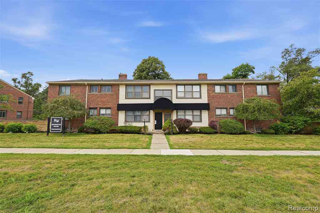 Condo For Sale - 25863 Woodward Avenue  #103<br/> Oakland County, Royal Oak, MI 48067