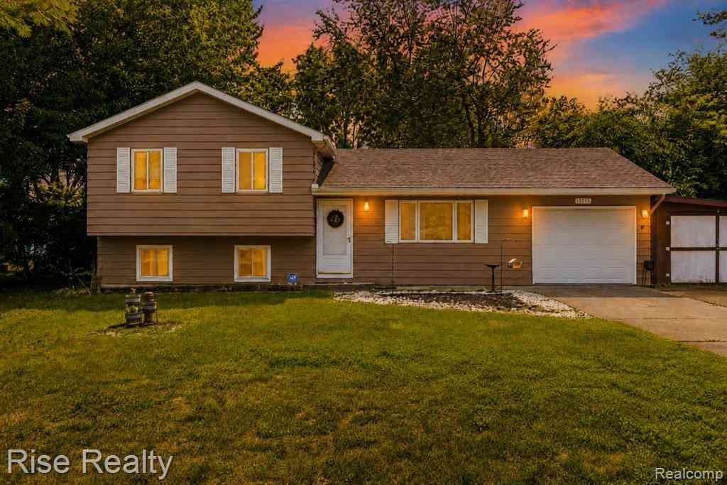 Homes For Sale - 10215 W Frances Road <br/> Flushing, MI 48433
