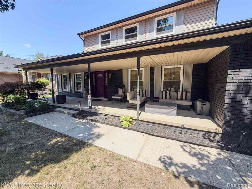 Homes For Sale - 32480 Pembroke Street <br/> Wayne County, Livonia, MI 48152