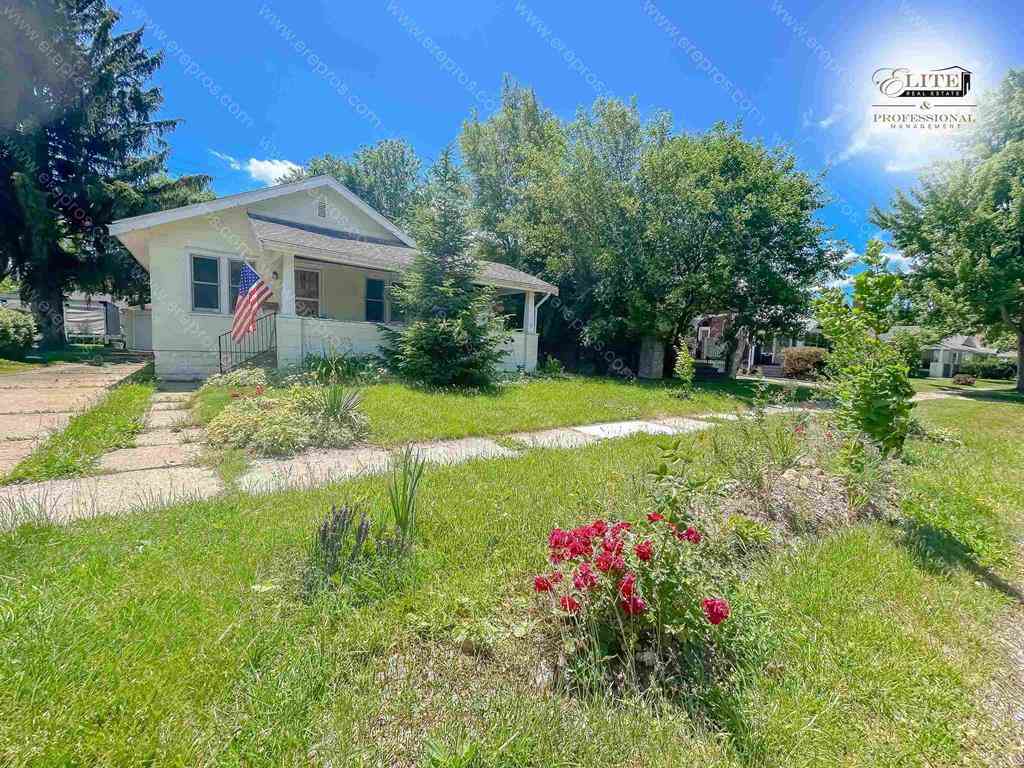 Homes For Rent - 1909 Monteith Street <br/> Genesee County, Flint, MI 48504