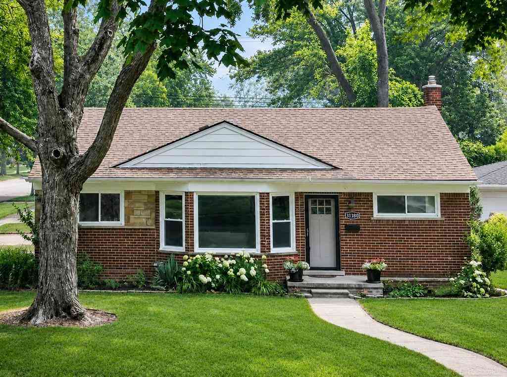 Homes For Sale - 31180 E Rutland Drive <br/> Beverly Hills, MI 48025