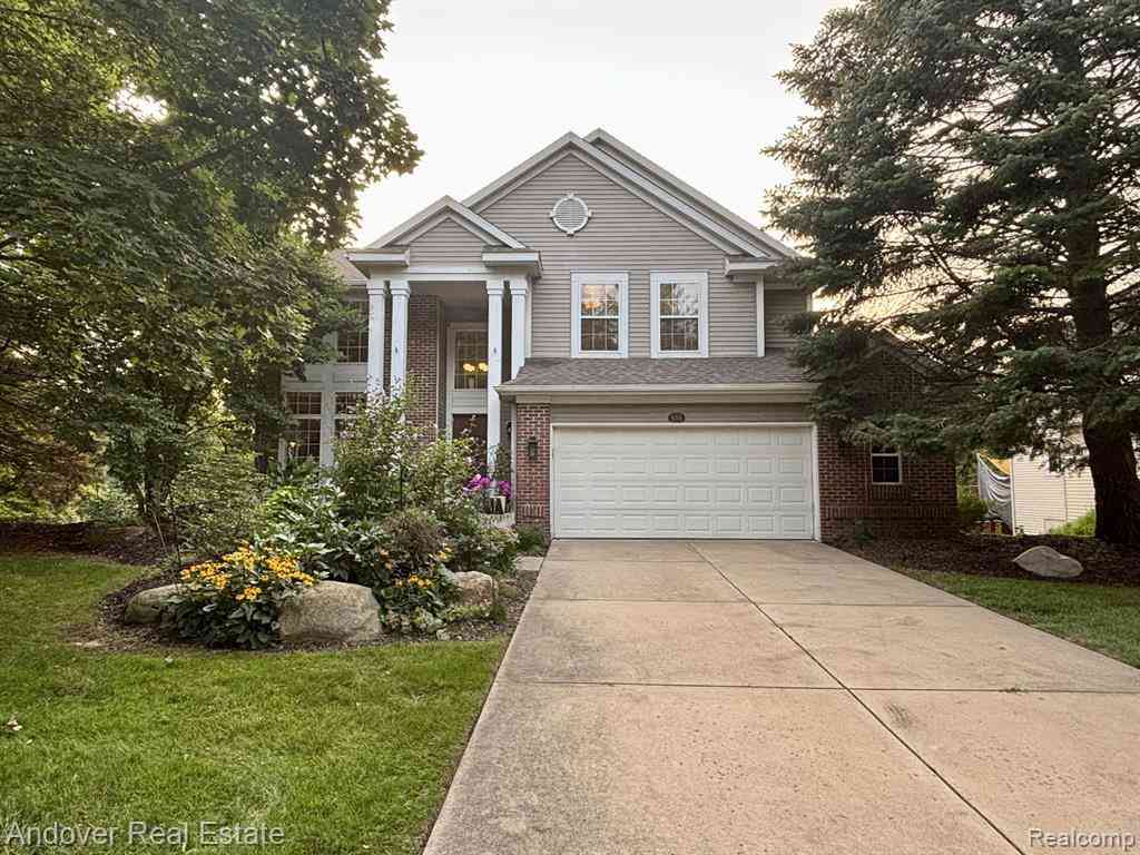 Homes For Sale - 5311 Maple Hill Avenue Se SE<br/> Ada, MI 49301