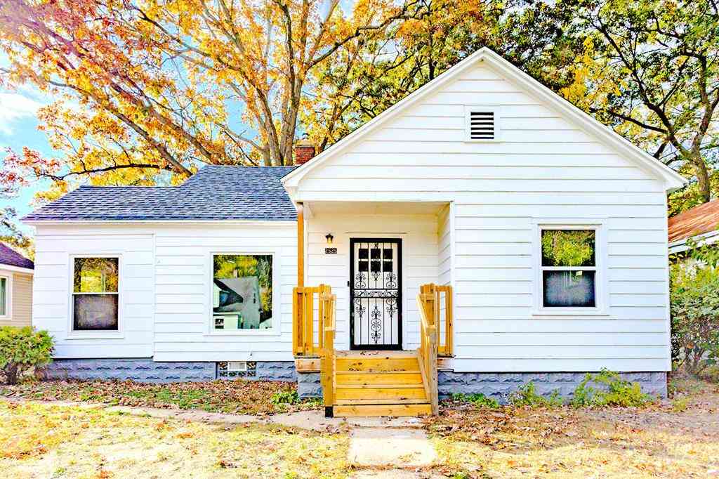 Homes For Sale - 2525 Reynolds Street <br/> Muskegon Heights, MI 49444