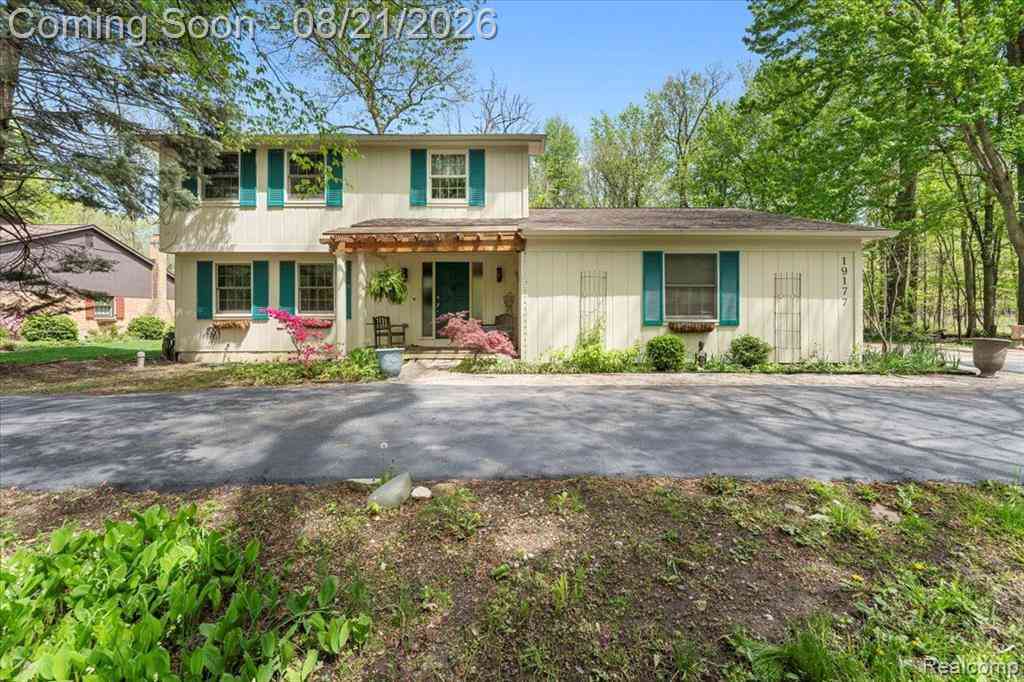 Homes For Sale - 19177 Meridian Road <br/> Wayne County, Grosse Ile, MI 48138