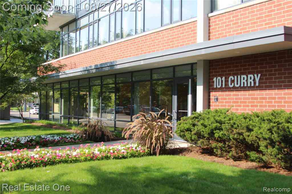 Condo For Sale - 101 Curry Avenue  #436<br/> Royal Oak, MI 48067