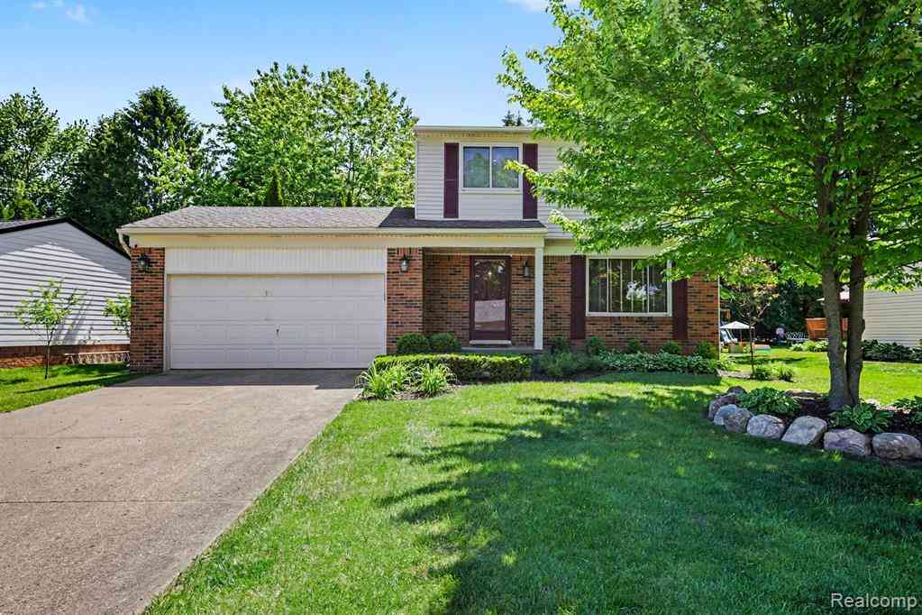 Homes For Sale - 1683 Dancer Drive <br/> Rochester, MI 48307