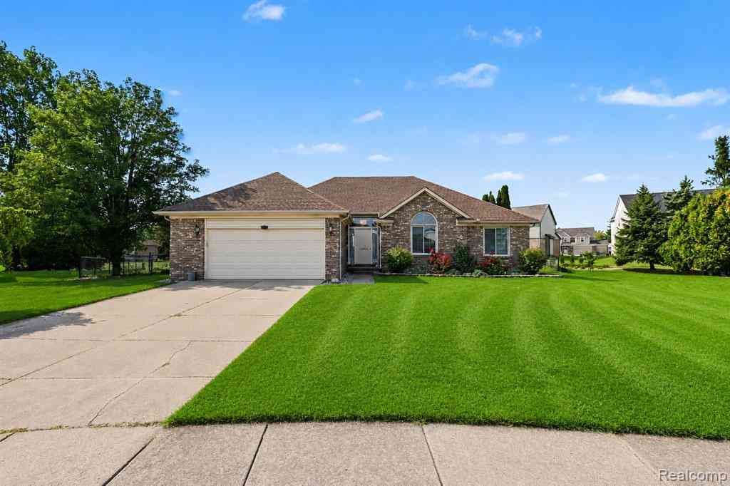 Homes For Sale - 28355 Gamble Road <br/> Macomb County, Chesterfield, MI 48047