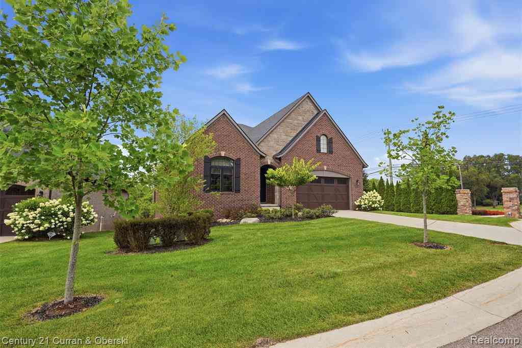 Condo For Sale - 11943 Tuscany Court <br/> Plymouth, MI 48170