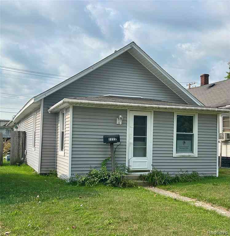 Homes For Sale - 2222 Moak Street <br/> Port Huron, MI 48060