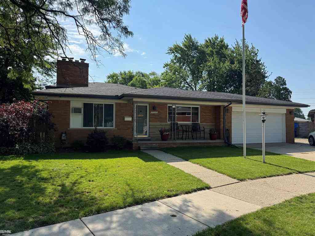 Homes For Sale - 29210 Geraldine Court <br/> Macomb County, Warren, MI 48093