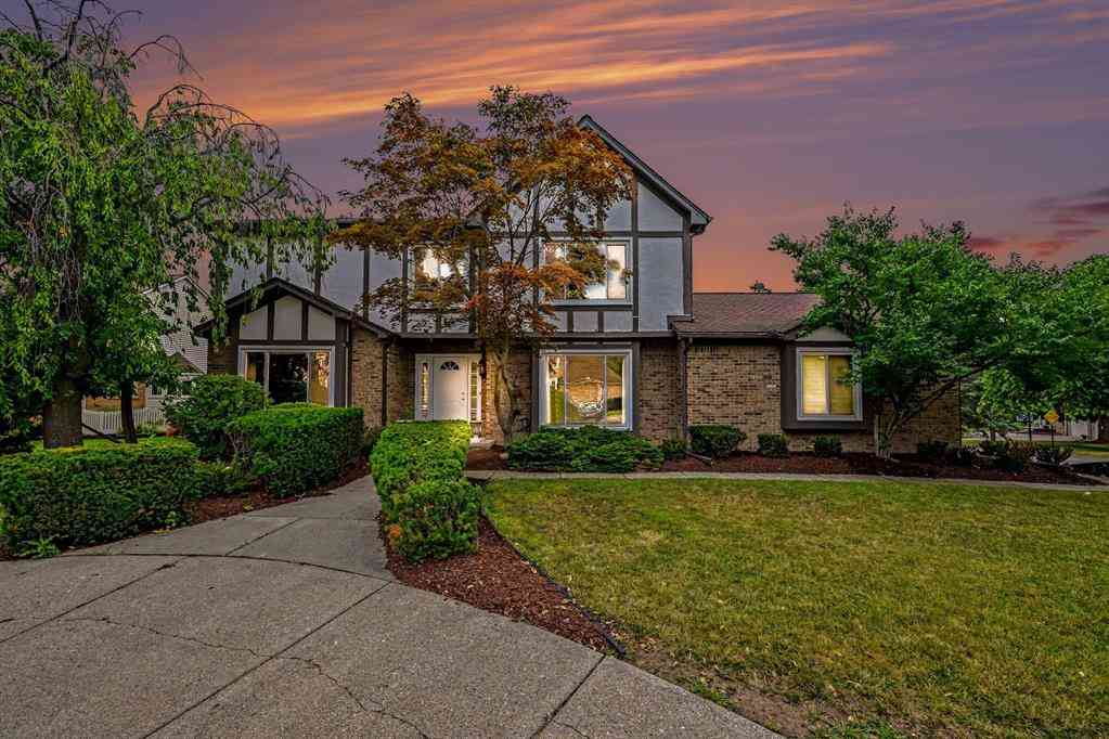 Homes For Sale - 22276 Sheffield Court <br/> Farmington Hills, MI 48335