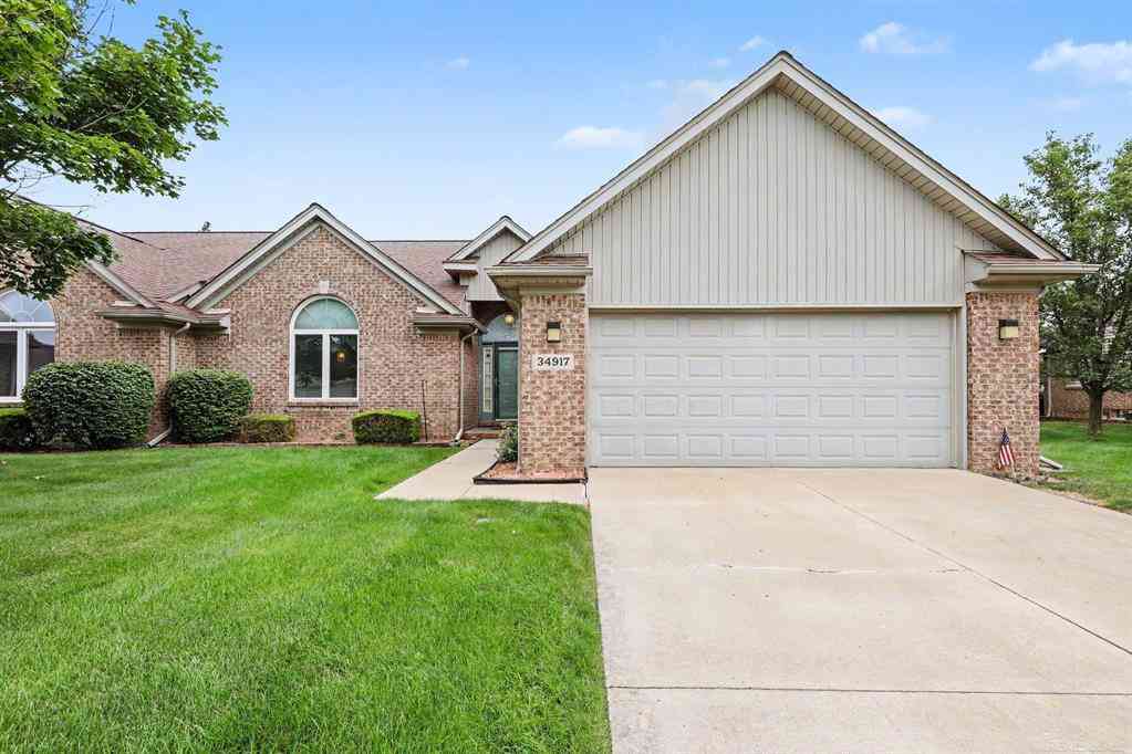 Condo For Sale - 34917 Chickadee Rdg  <br/> Richmond, MI 48062