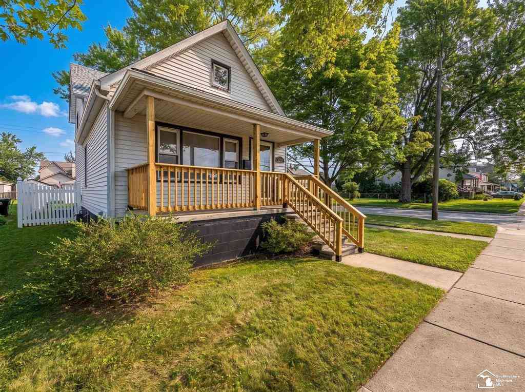 Homes For Sale - 1202 Maple Street <br/> Wayne County, Wyandotte, MI 48192