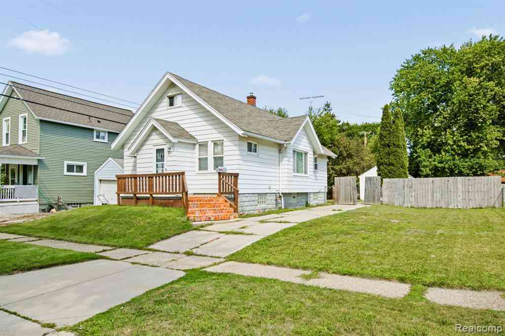 Homes For Sale - 1218 12th Street <br/> Port Huron, MI 48060