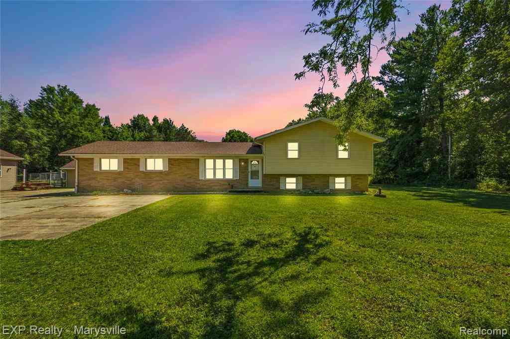 Homes For Sale - 13739 Yale Road <br/> Yale, MI 48097