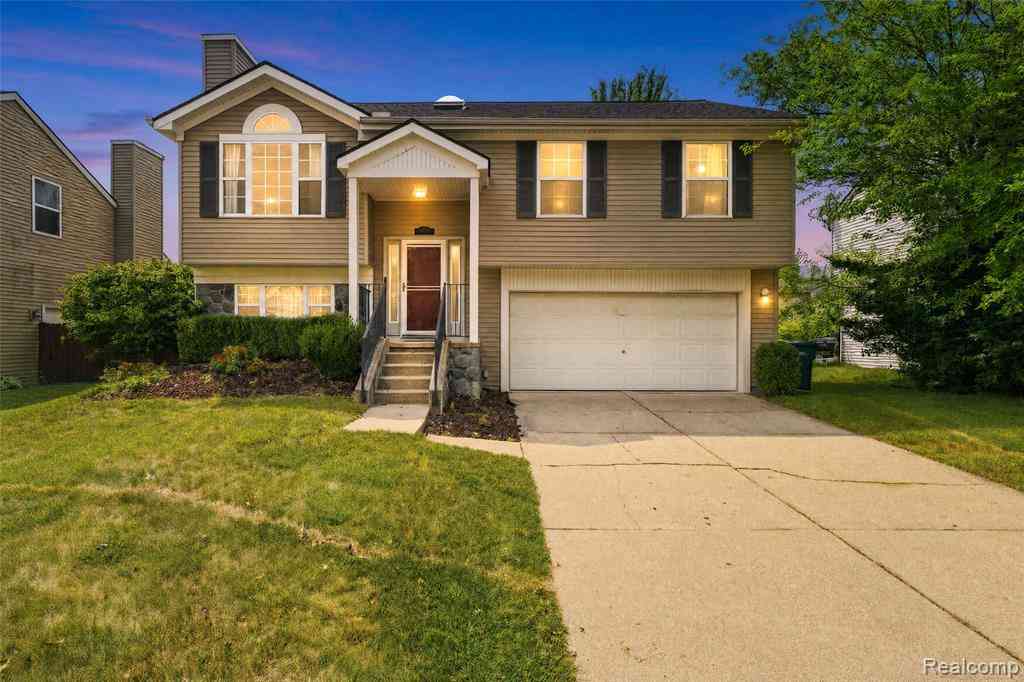 Homes For Sale - 7190 Hogan Drive <br/> Washtenaw County, Ypsilanti, MI 48197