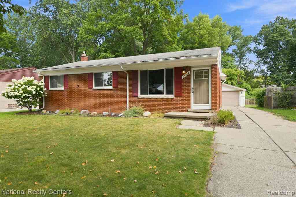 Homes For Sale - 29032 Rayburn Street <br/> Wayne County, Livonia, MI 48154