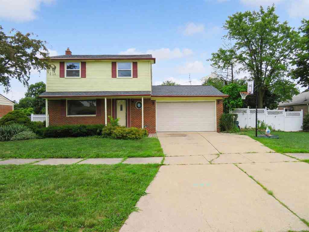 Homes For Sale - 36714 Kimberly Street <br/> Clinton Township, MI 48035