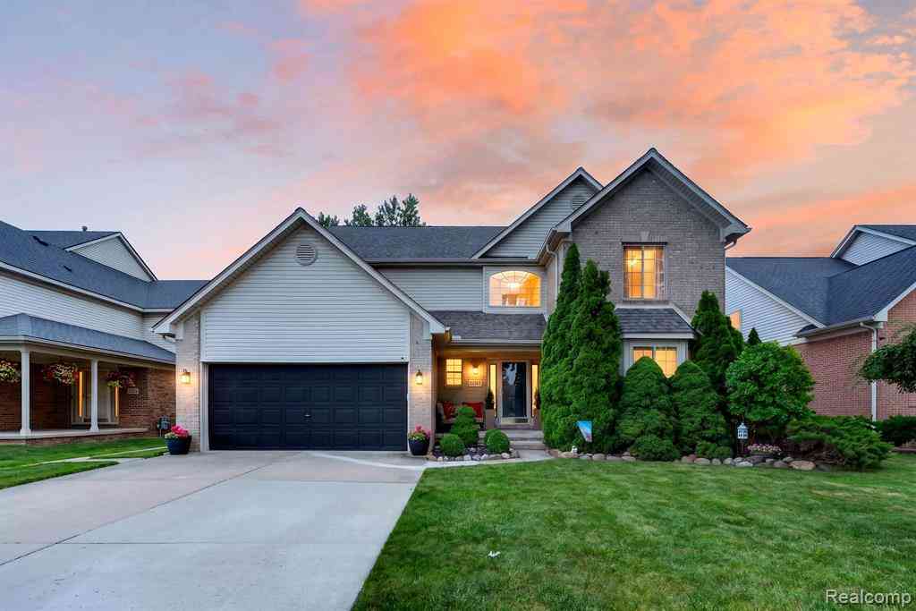 Homes For Sale - 24245 Helene Drive <br/> Wayne County, Brownstown, MI 48183