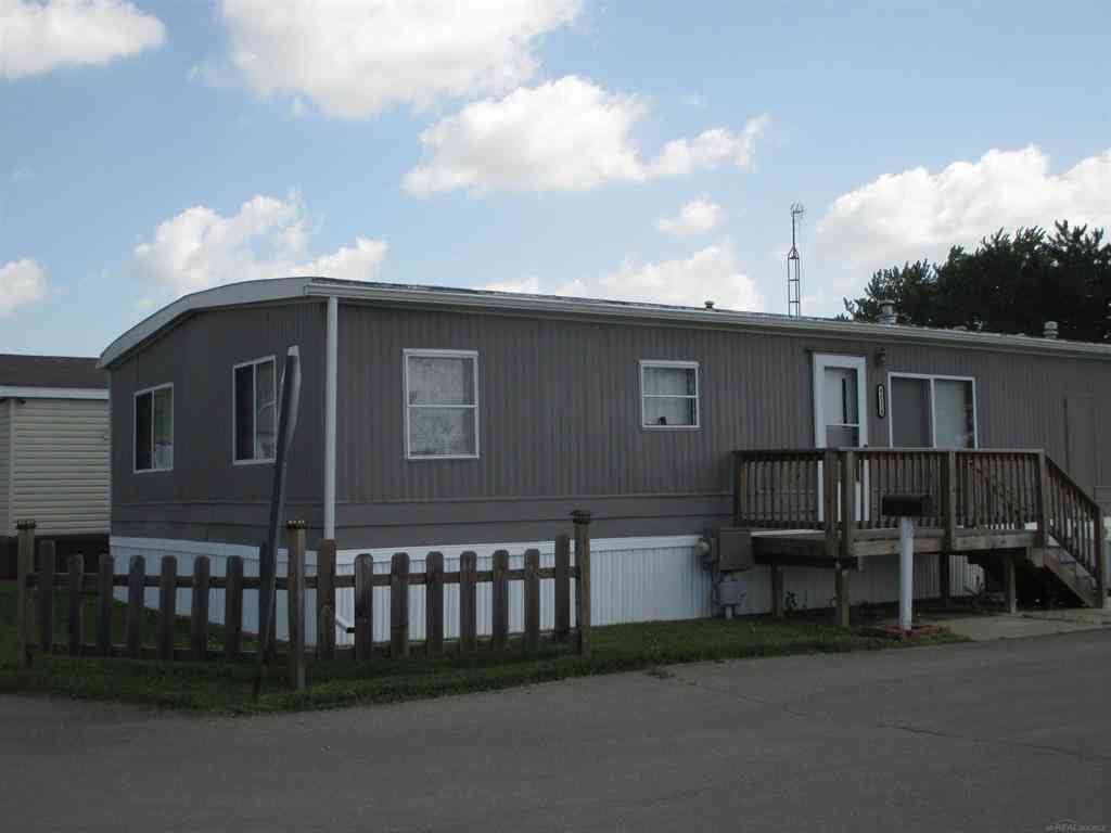 Condo For Sale - 43310 Summit Street <br/> Harrison Township, MI 48045