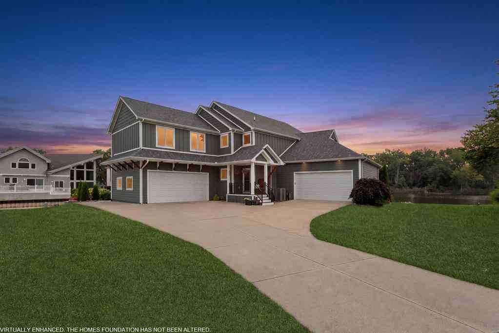 Homes For Sale - 2545 Bay Pointe Drive <br/> St. Joseph, MI 49085