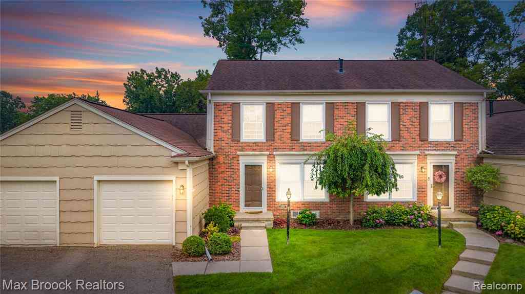 Condo For Sale - 1157 Pine Ridge Court <br/> Rochester, MI 48306