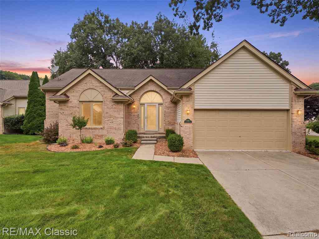Condo For Sale - 41638 Hidden Oaks Court  #30<br/> Plymouth, MI 48170