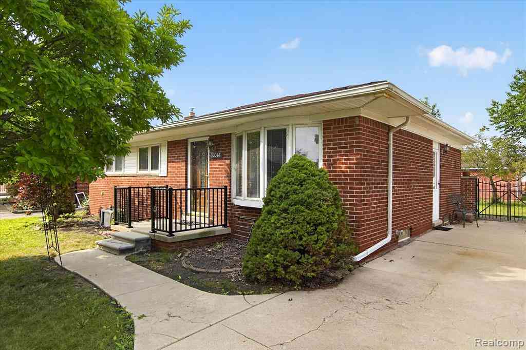 Homes For Sale - 30046 Lisch Street <br/> Wayne County, Gibraltar, MI 48173