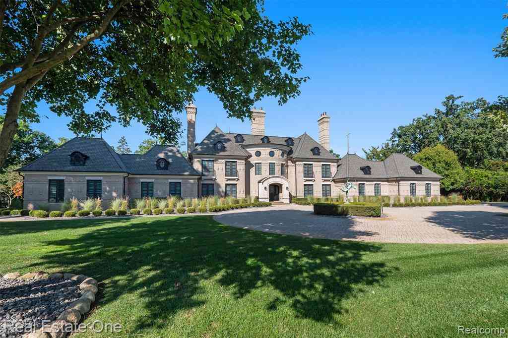 Homes For Sale - 1343 Orchard Ridge Road <br/> Bloomfield Hills, MI 48304