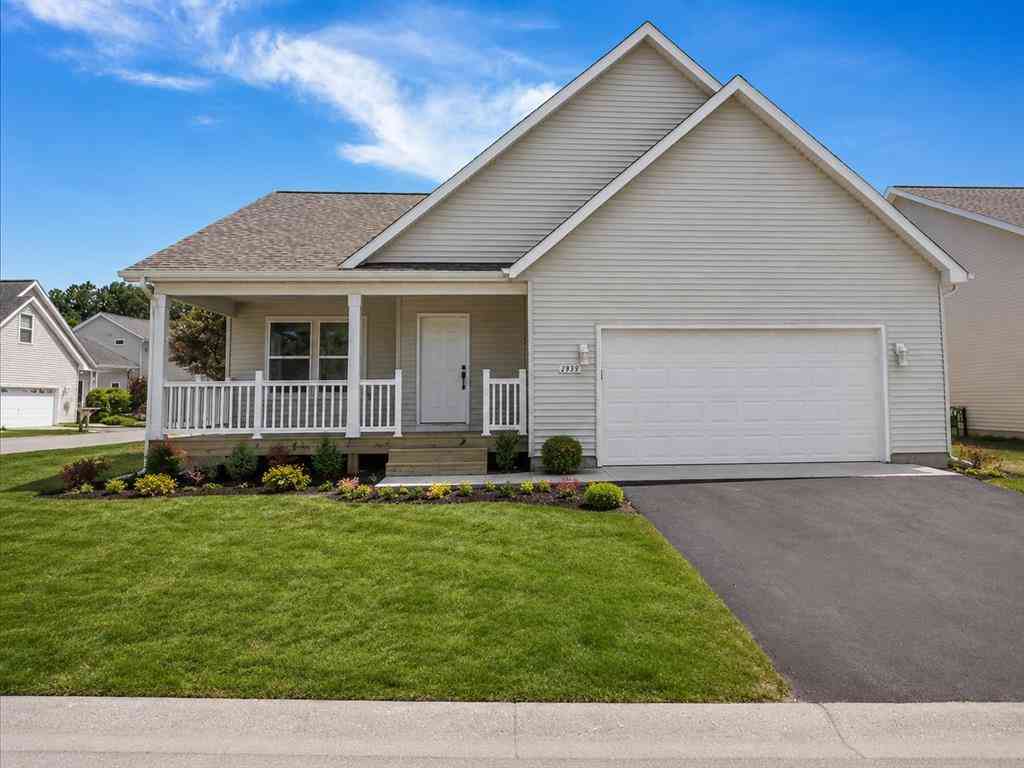 Condo For Sale - 2839 Ruby Street <br/> Traverse City, MI 49684