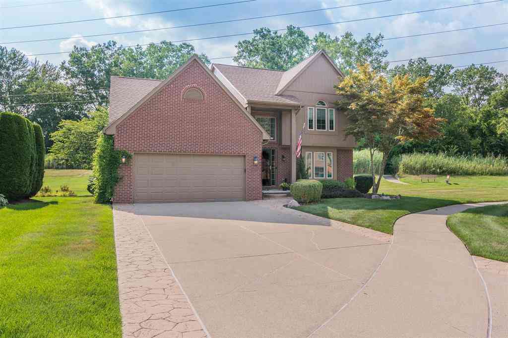 Homes For Sale - 57721 Yorkshire Court <br/> Macomb County, Washington, MI 48094