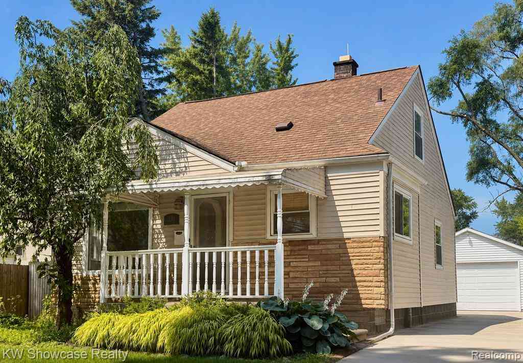 Homes For Sale - 316 S Edison Avenue <br/> Royal Oak, MI 48067