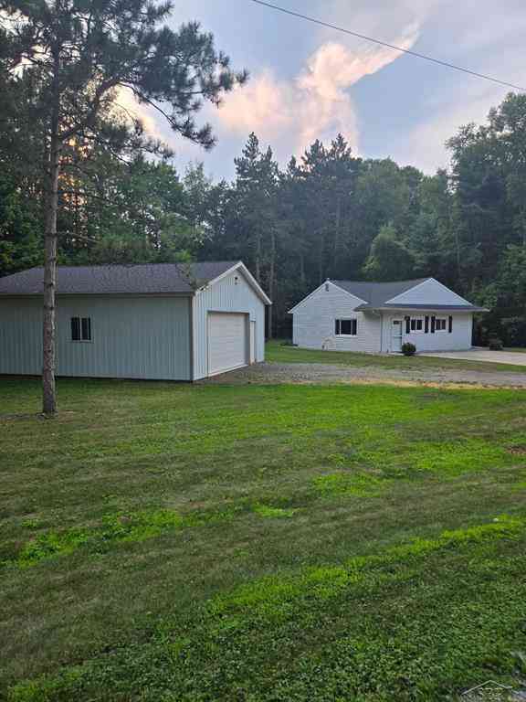 Homes For Sale - 2755 N Orr Road <br/> Saginaw County, Hemlock, MI 48626