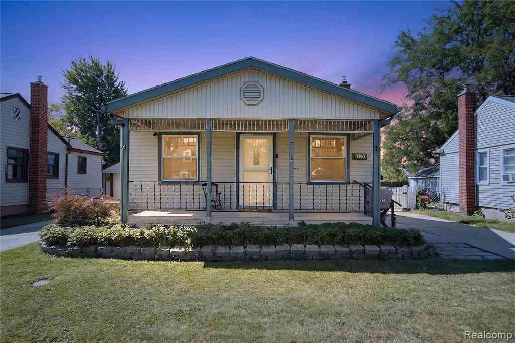 Homes For Sale - 13729 Netherwood Street <br/> Wayne County, Southgate, MI 48195