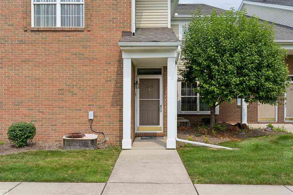 Condo For Sale - 16776 Glenmoor Street <br/> Macomb County, Macomb, MI 48044