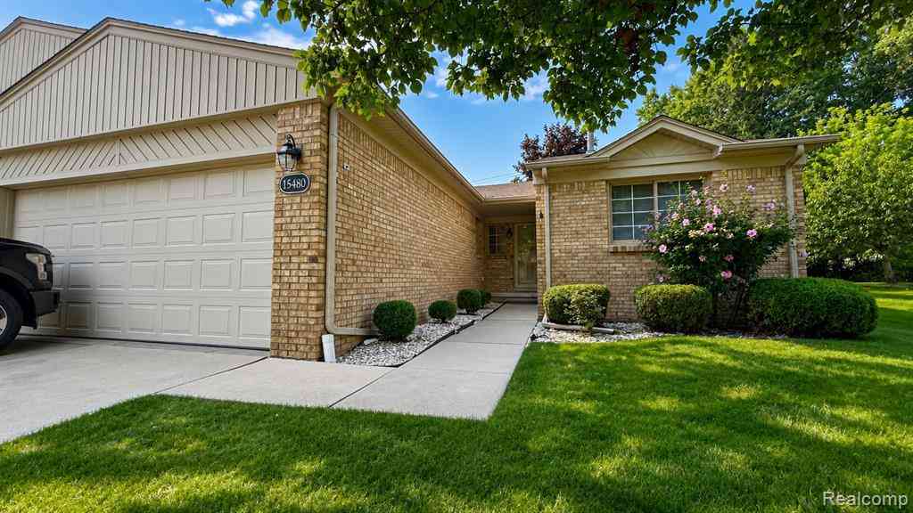 Condo For Rent - 15480 Mary Court <br/> Clinton Township, MI 48038