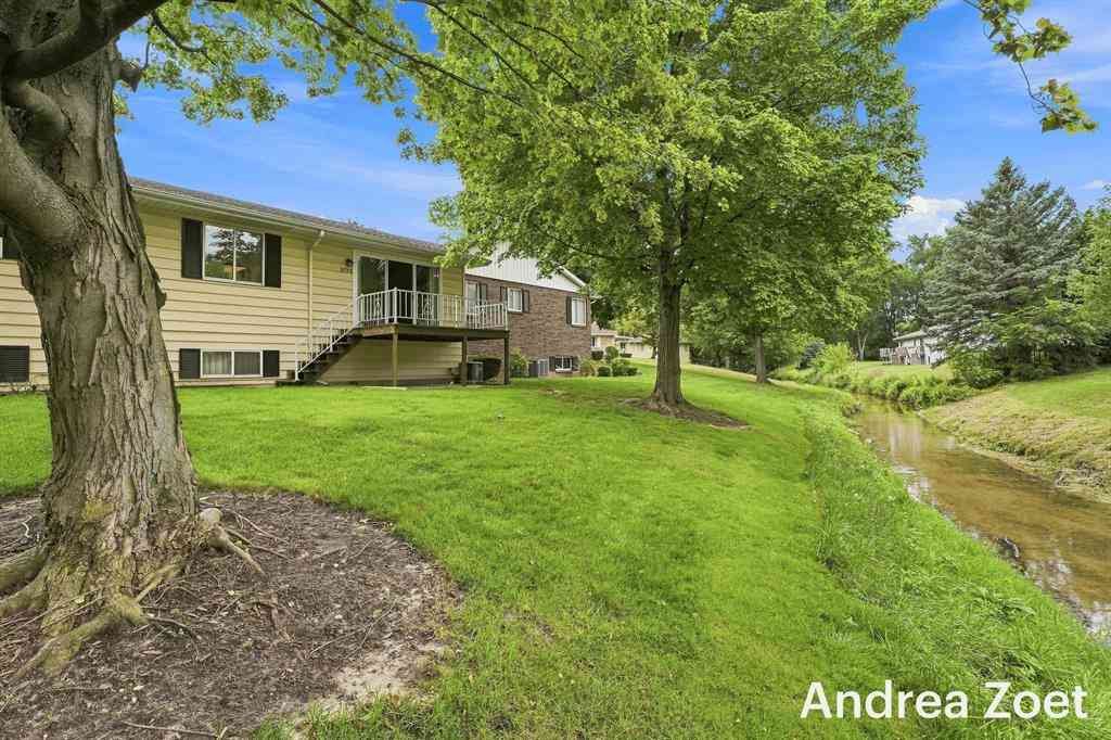 Condo For Sale - 5773 Leisure South Drive Se SE<br/> Kentwood, MI 49548