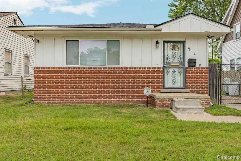 Homes For Sale - 19218 Helen Street <br/> Wayne County, Detroit, MI 48234