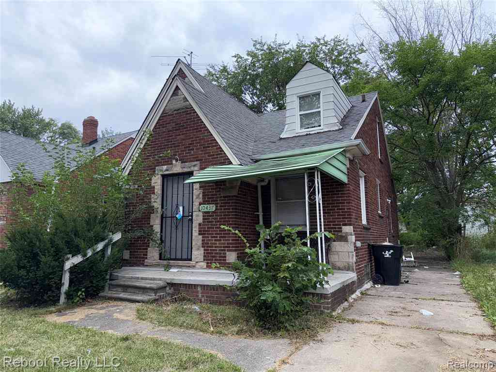 Homes For Sale - 10437 Mckinney Street <br/> Detroit, MI 48224