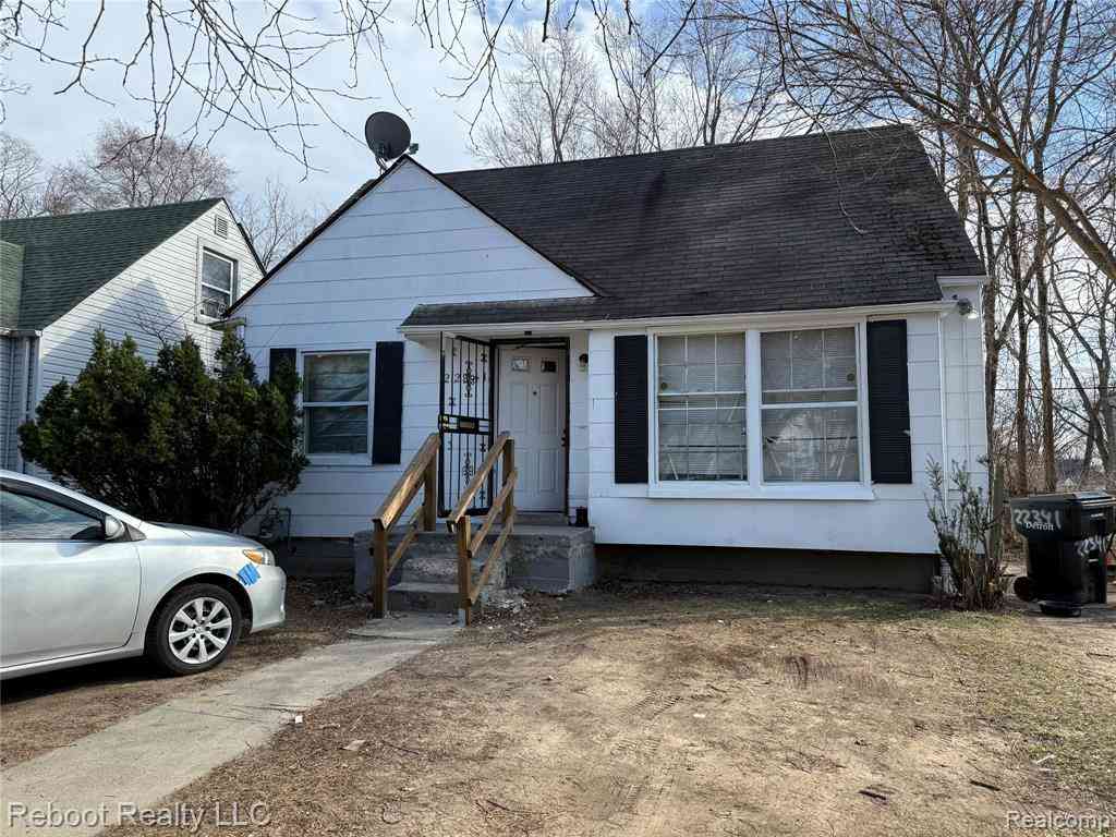 Homes For Sale - 22341 Lyndon Street <br/> Detroit, MI 48223