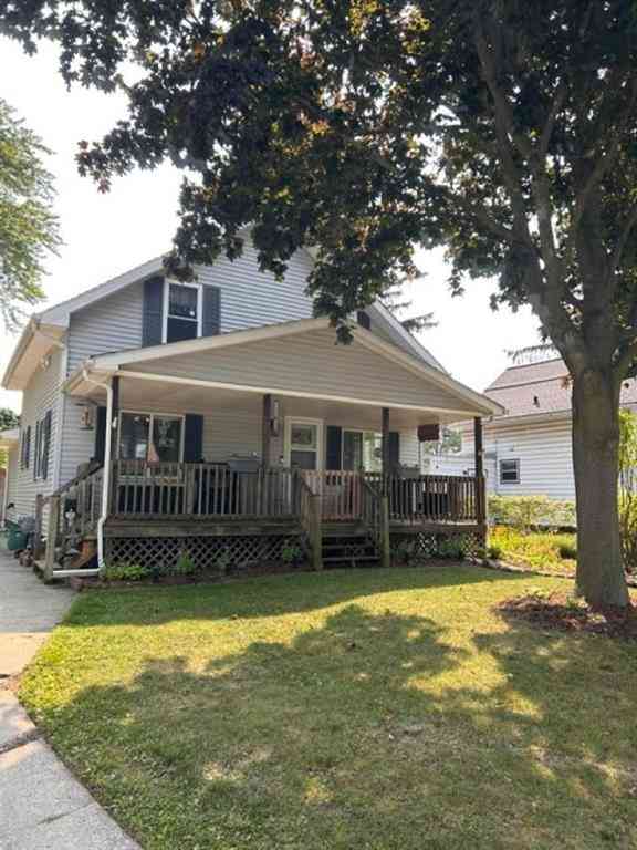 Homes For Sale - 108 Grove Avenue <br/> Alma, MI 48801