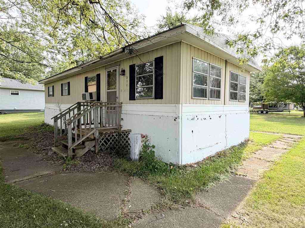 Homes For Sale - 311 N 5th Street <br/> Isabella County, Shepherd, MI 48883