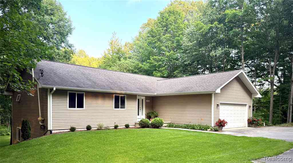 Homes For Sale - 4464 Prouty Road <br/> Traverse City, MI 49686