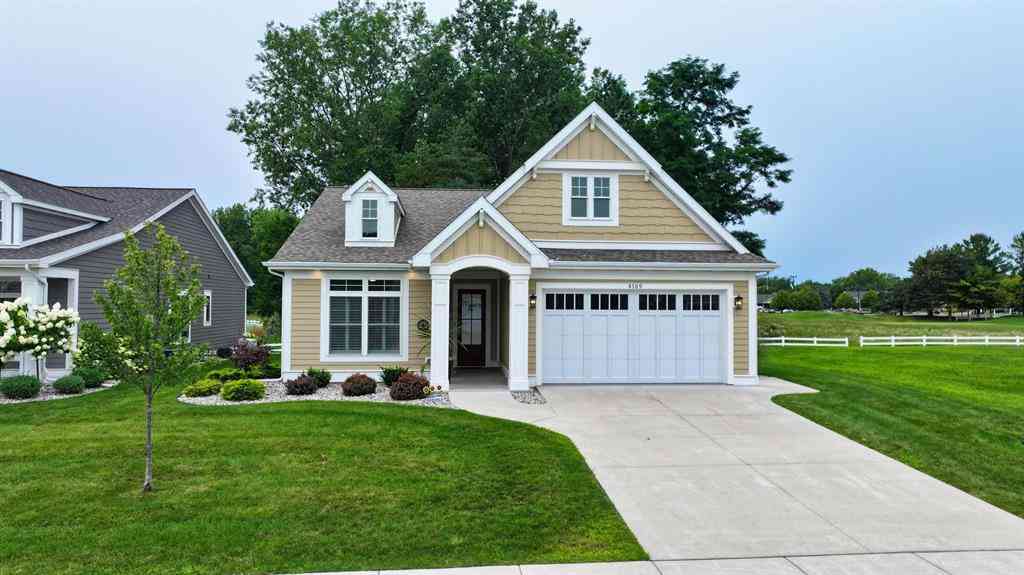 Condo For Sale - 4169 Village Green <br/> Freeland, MI 48623