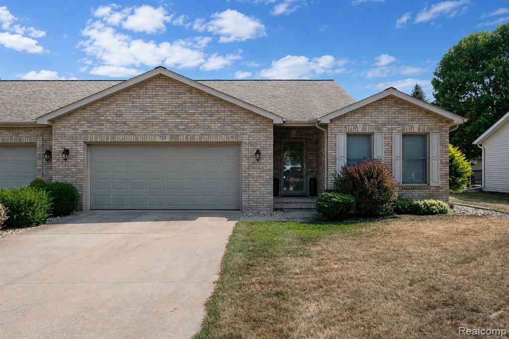 Condo For Sale - 703 Andrew Drive <br/> Saginaw County, Frankenmuth, MI 48734