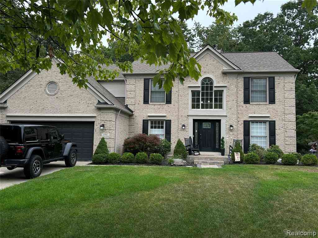 Homes For Sale - 4987 Arbor Court <br/> West Bloomfield, MI 48324
